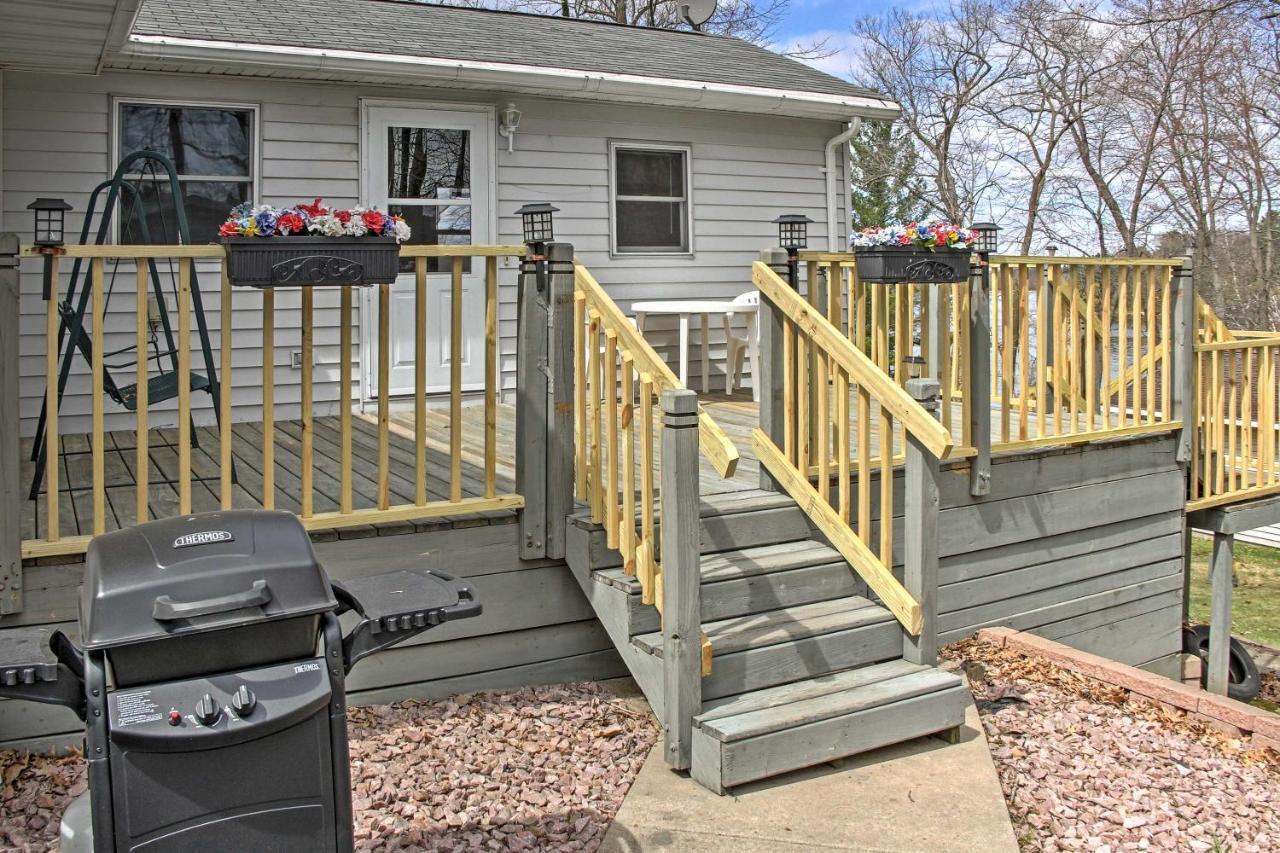 Cozy Balsam Lake Home Deck, Private Dock And Kayaks Exterior foto